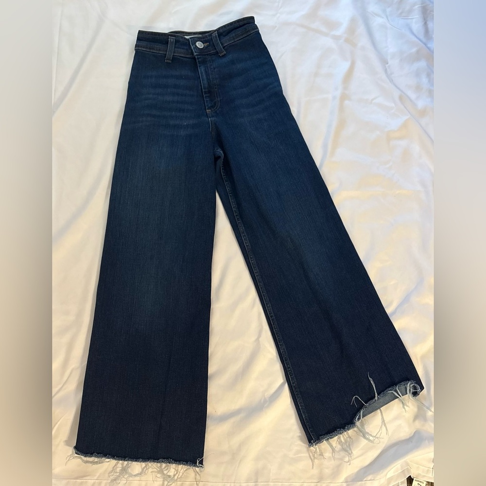 Women's size 2 Zara dark blue jeans
